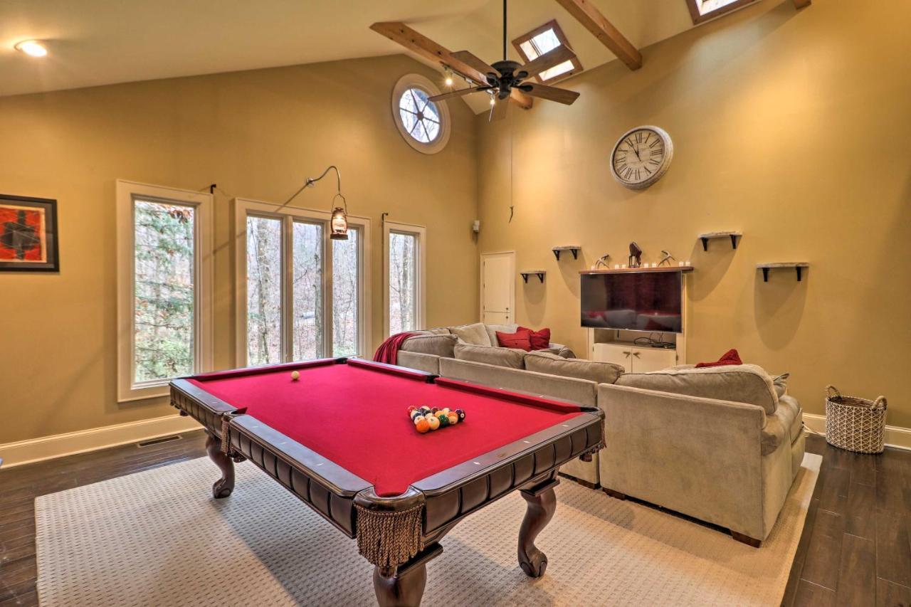 Cozy Conyers Cabin With Fireplace And Pool Table! Exterior photo