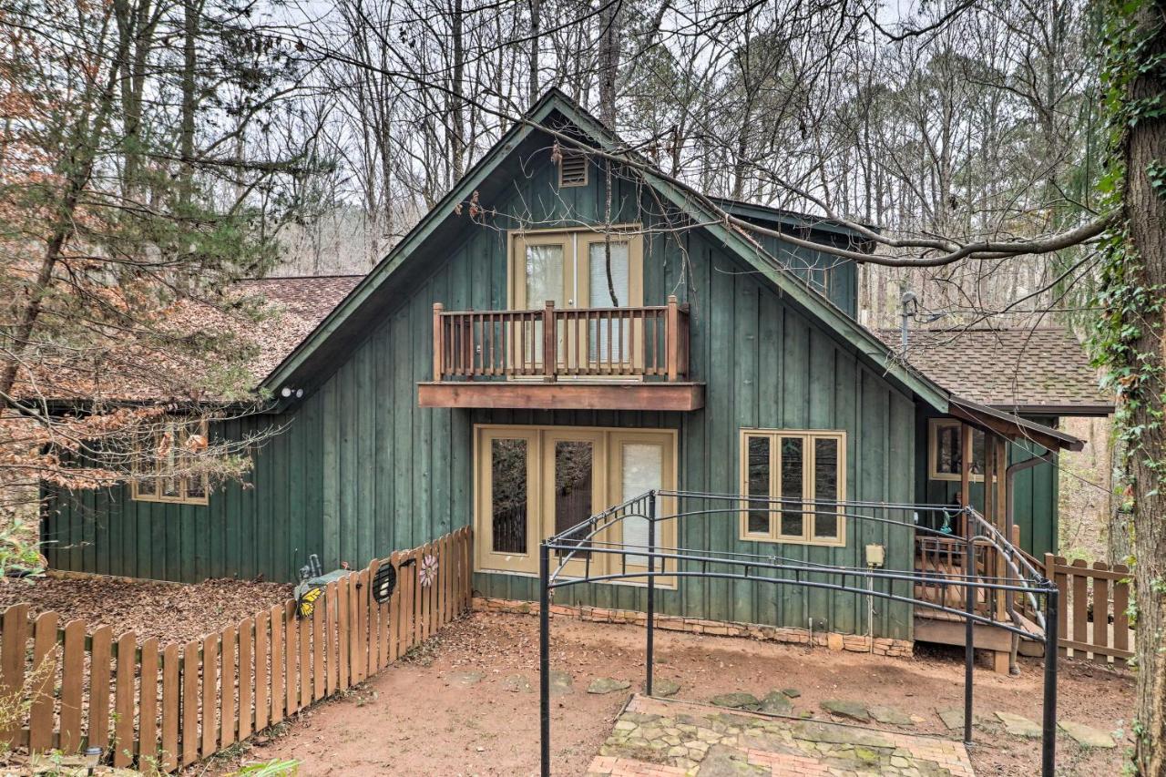 Cozy Conyers Cabin With Fireplace And Pool Table! Exterior photo